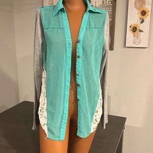 BKE Boutique Button Up